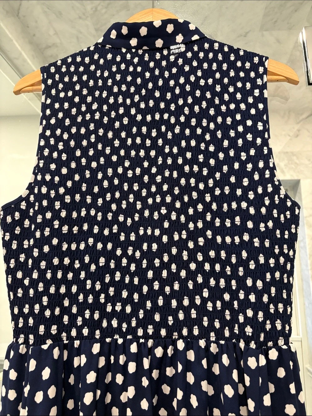 Kate Spade Sleeveless Navy Collared Midi Dress with white flowers - Size 12